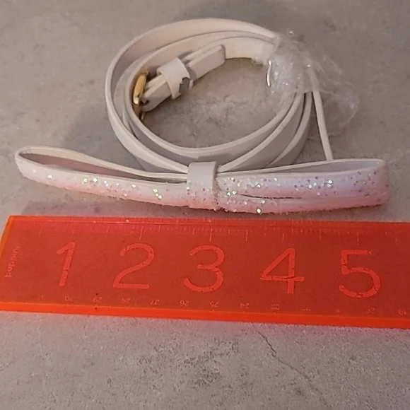 Free with any bundle! Lilly Pulitzer white patent leather belt with bow - Picture 11 of 11